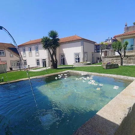 Apartment Lovely In With Shared Pool Porto