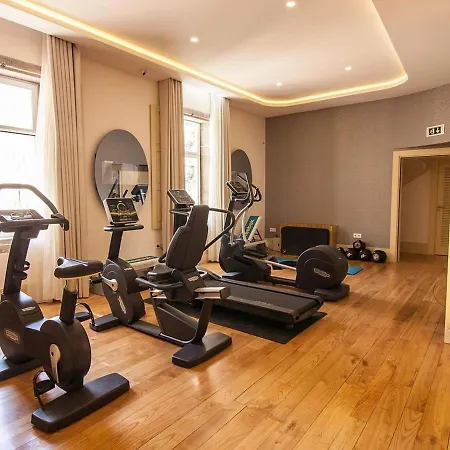 Lovely In With Shared Pool * Porto