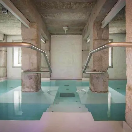 Lovely In With Shared Pool *
